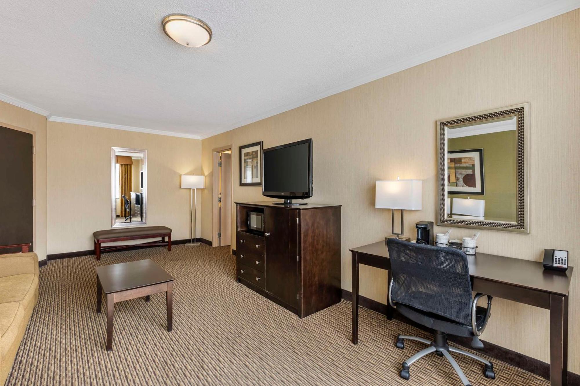 เบสท์ เวสเทิร์น วอเทอร์ทาวน์ ฟอร์ท ดรัม Hotel วอเตอร์ทาวน์ ภายนอก รูปภาพ